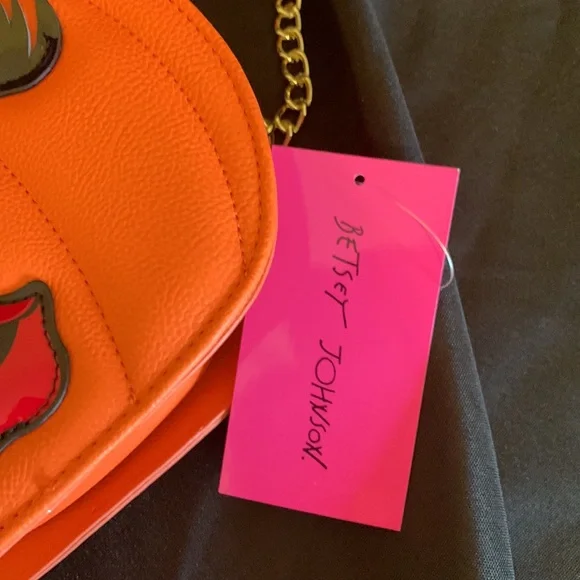 Rare Betsey Johnson NWT Pumpkin Purse - Picture 8 of 13
